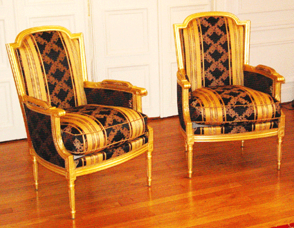 Bergères LouisXVI Marie-Antoinette bois finition dorée